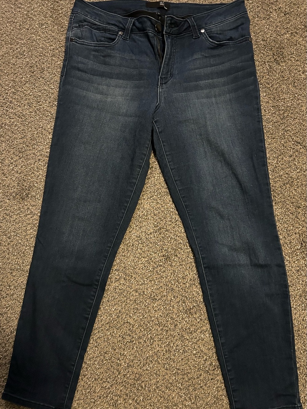 1822 Jeans -very stretchy!
